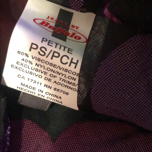 I Jeans by Buffalo black top with velvet.NWTSizePS - Picture 7 of 8